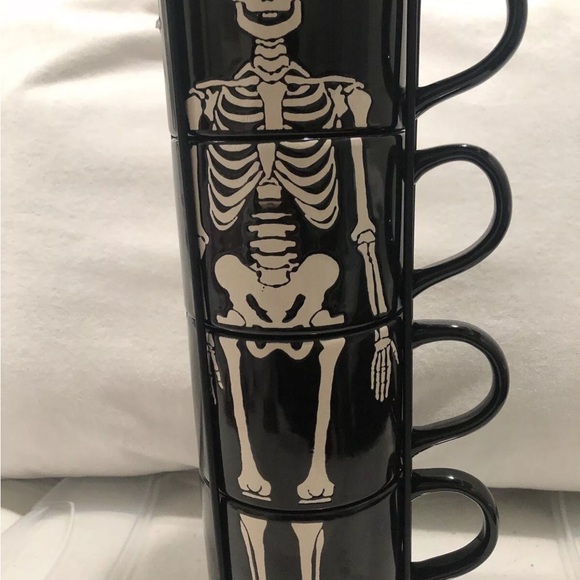 Set Of 4 Black & White Skeleton Stacking Stackable Mugs w Wire Rack Goth Tower - Picture 7 of 11